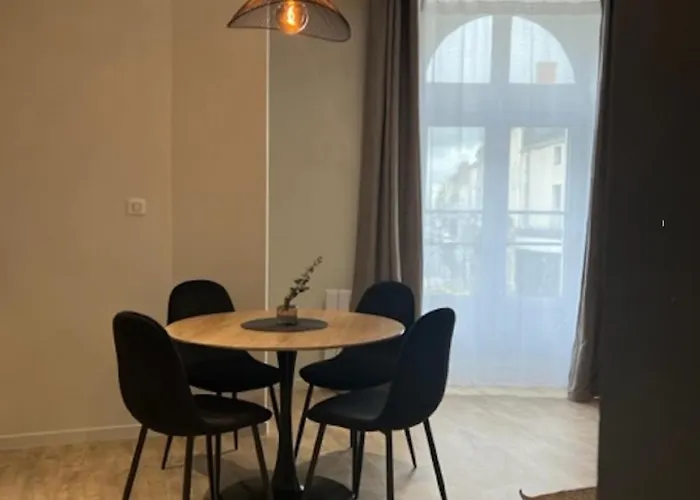 Myakaappartement Fontana شقة